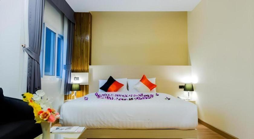 Gt Residence Hotel Buriram Eksteriør bilde
