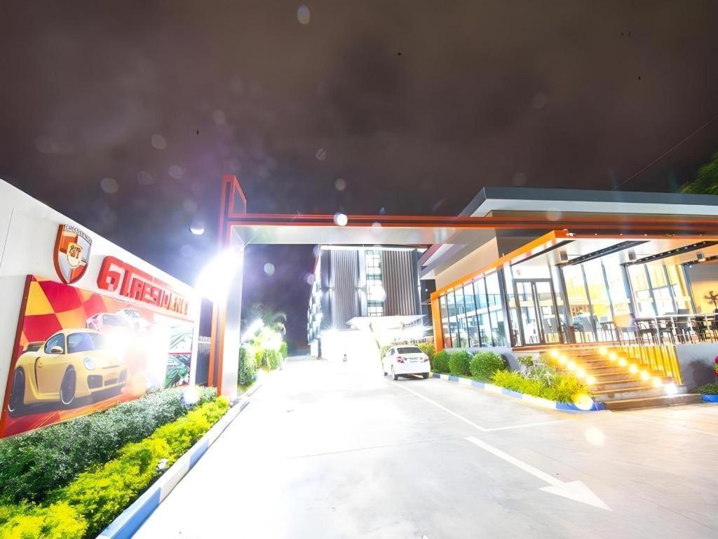 Gt Residence Hotel Buriram Eksteriør bilde