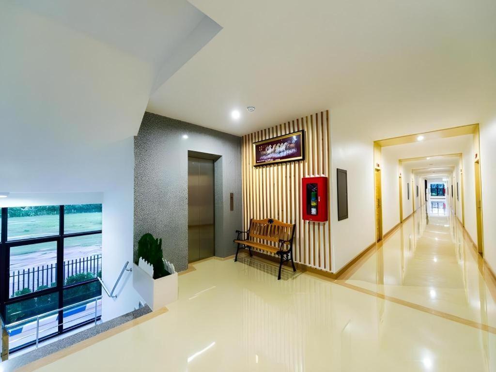 Gt Residence Hotel Buriram Eksteriør bilde