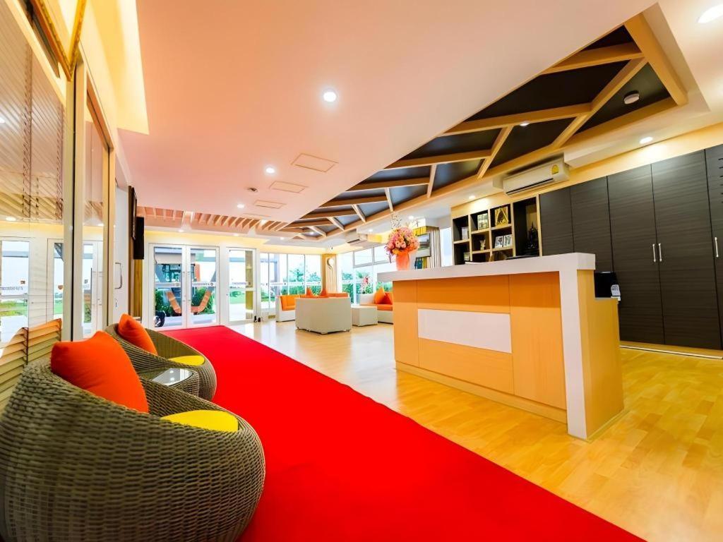 Gt Residence Hotel Buriram Eksteriør bilde