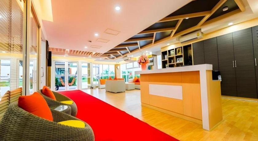 Gt Residence Hotel Buriram Eksteriør bilde