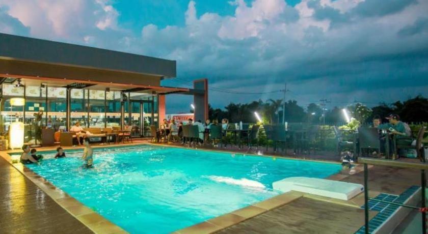 Gt Residence Hotel Buriram Eksteriør bilde